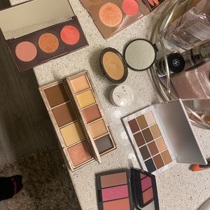 Makeup palette set
